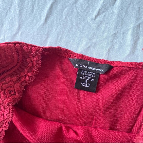 MODA Red Y2K Lace Tank Top - Picture 5 of 7
